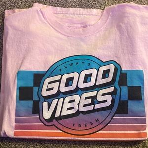 Good vibes graphic tee never worn:)
